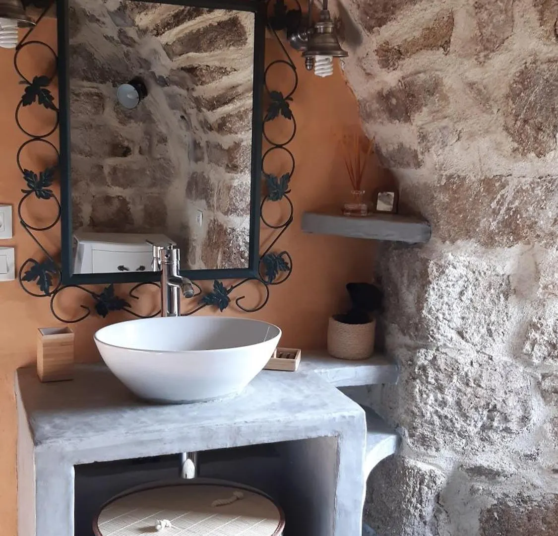 Le Pas Sage Au Trible, Suites Bambou/ La Source/ Tataouine Gluiras